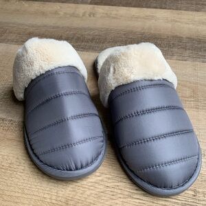 Kooba Women’s Slippers Like New!